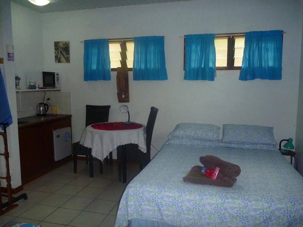 Travellers Budget Motel Port Vila Exterior photo